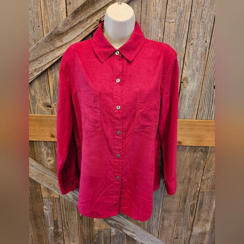 Chico's Women's Hot Pink Faux suede button up blouse Long Sleeve size 1 (M) EUC